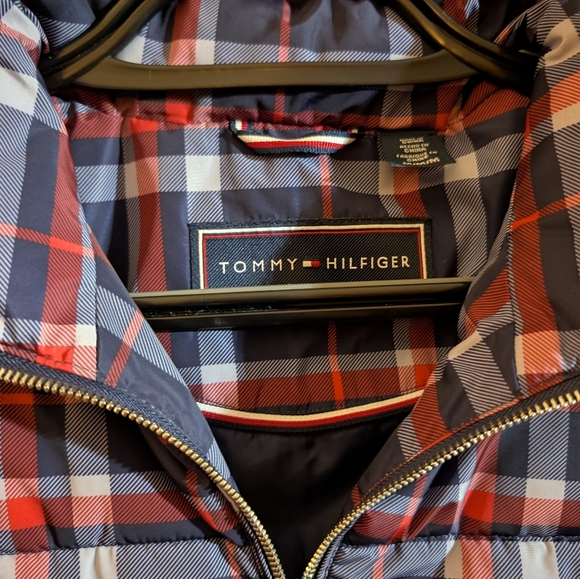 Tommy Hilfiger Checkered Puffer Vest - Picture 2 of 2